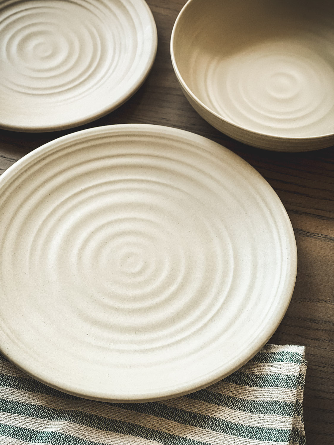 Bamboo Outdoor Dinnerware, Natural – Hither Lane