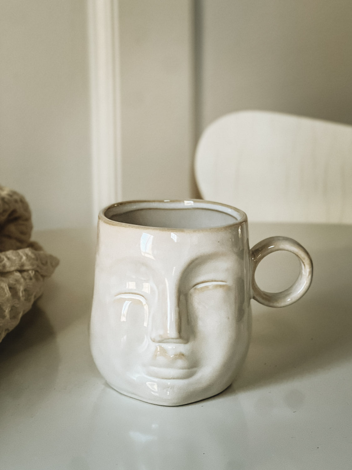 Visage Mug