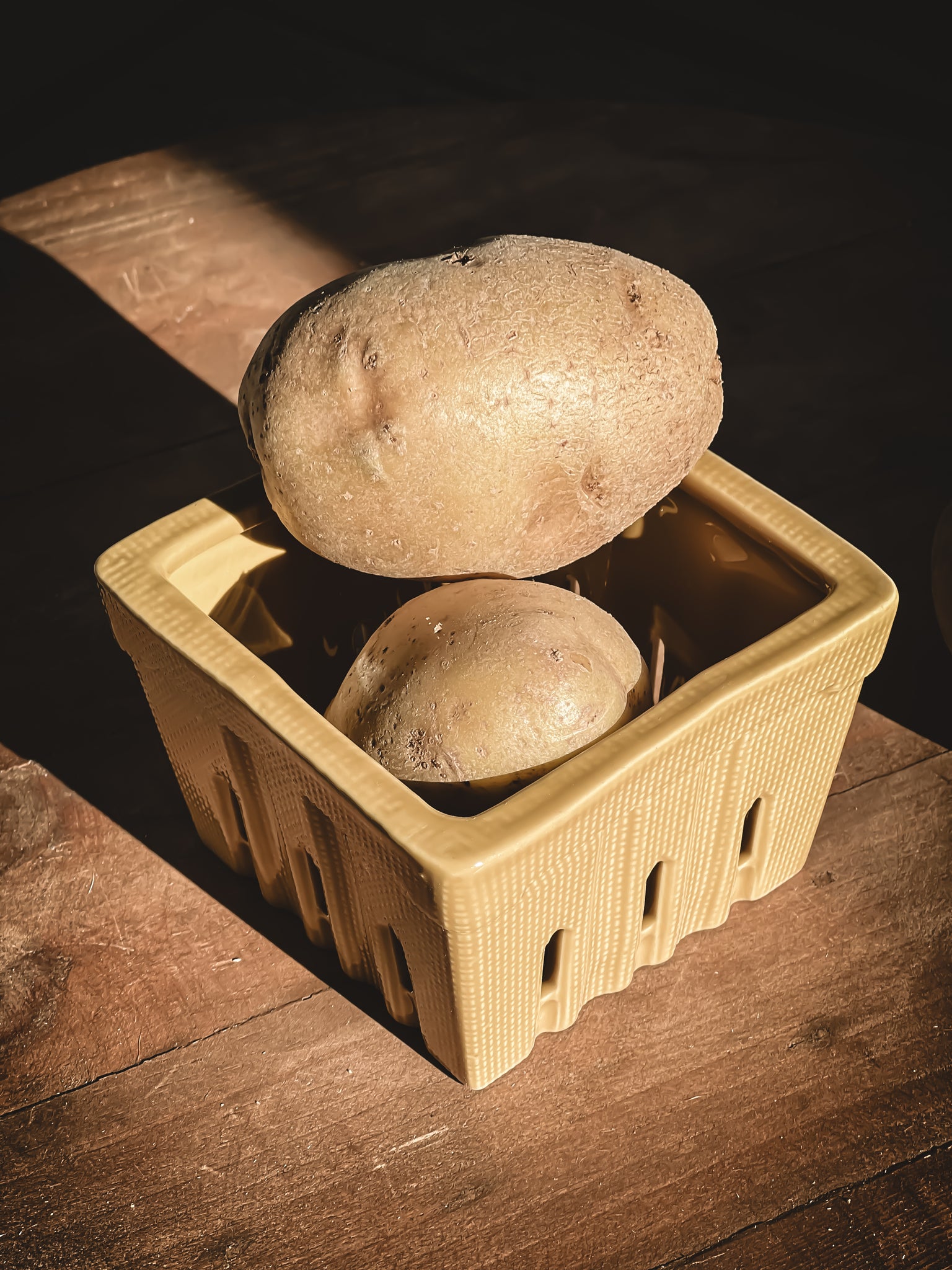 Ceramic Berry Basket