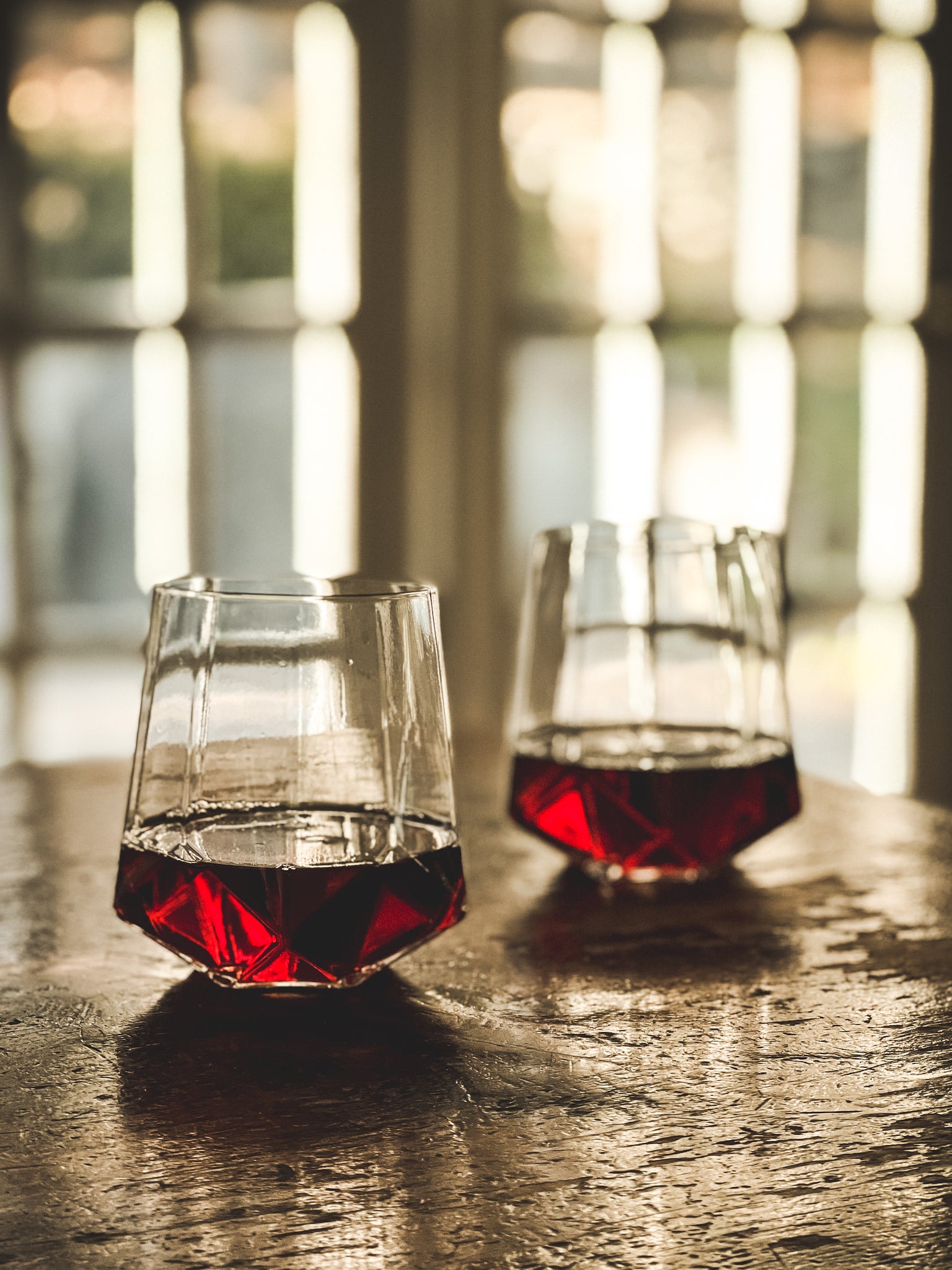 Facet Stemless Wine Glass